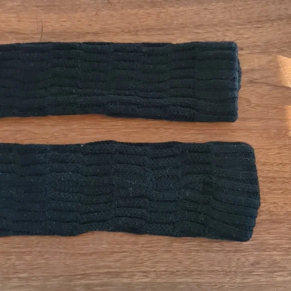 Black Cable Knit Ballet Leg Warmers - Picture 7 of 8